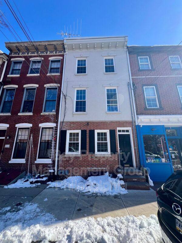 Apartment for rent at 713 S 2nd St #2, Philadelphia, PA 19147