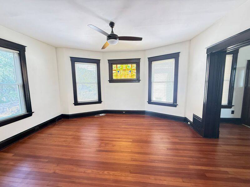 Apartment for rent at 2418 Robertson Ave #2, Cincinnati, OH 45212