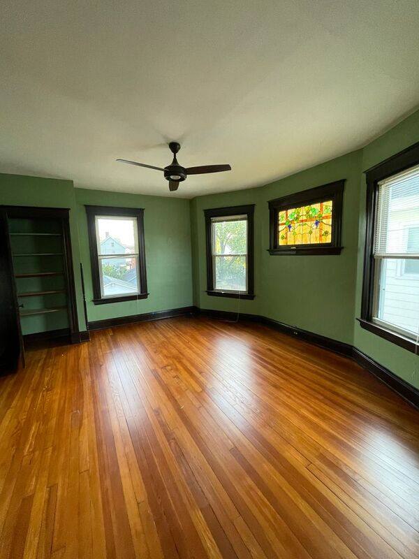 Apartment for rent at 2418 Robertson Ave #2, Cincinnati, OH 45212