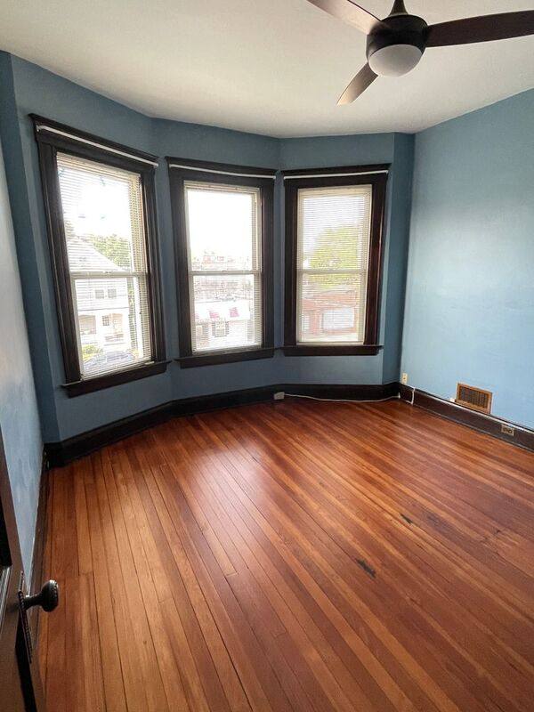 Apartment for rent at 2418 Robertson Ave #2, Cincinnati, OH 45212