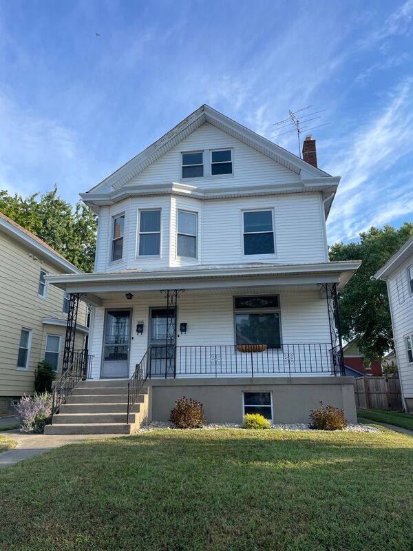 Apartment for rent at 2418 Robertson Ave #2, Cincinnati, OH 45212