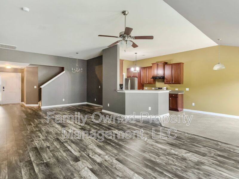 House for rent at 266 Mayfield Dr, Goose Creek, SC 29445