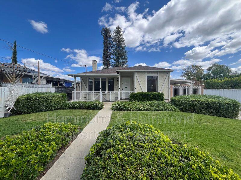 House for rent at 18029 Santa Rita St, Encino, CA 91316