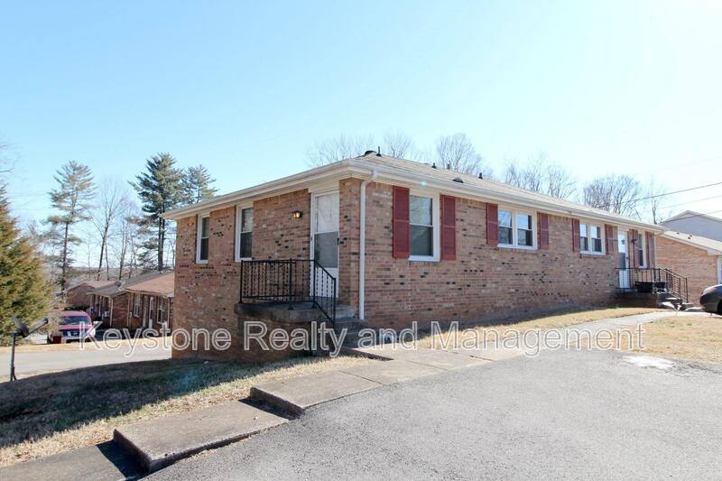 Apartment for rent at 1600 Paradise Hill Rd #C, Clarksville, TN 37043