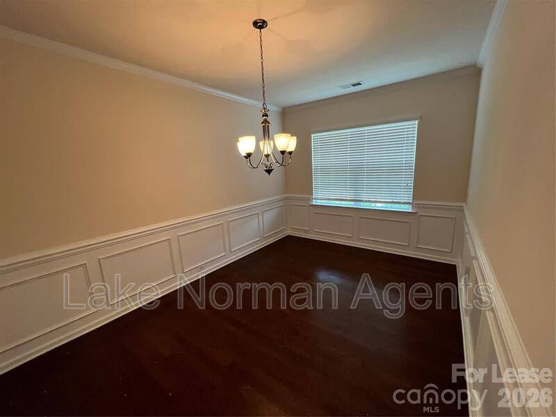 House for rent at 10374 Rutledge Ridge Dr, Huntersville, NC 28078