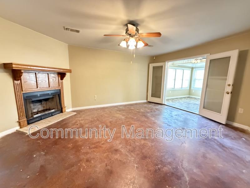 House for rent at 1314 N Range Ave, Denham Springs, LA 70726