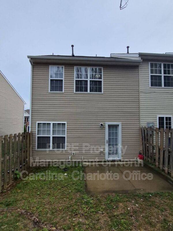 Townhouse for rent at 3369 Bridgeville Rd, Raleigh, NC 27610