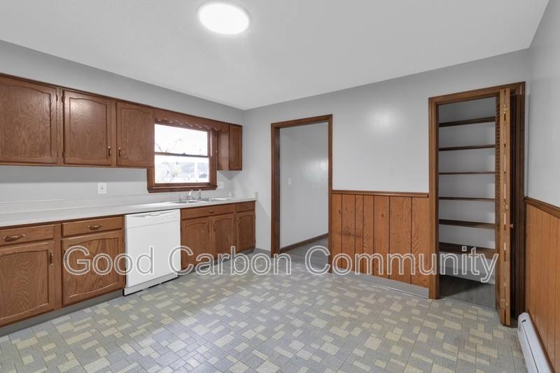 Apartment for rent at 248 Oliver St #2, North Tonawanda, NY 14120