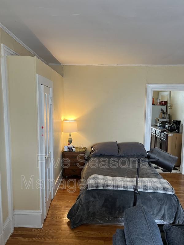 Apartment for rent at 19 Grant St #2, Burlington, VT 05401