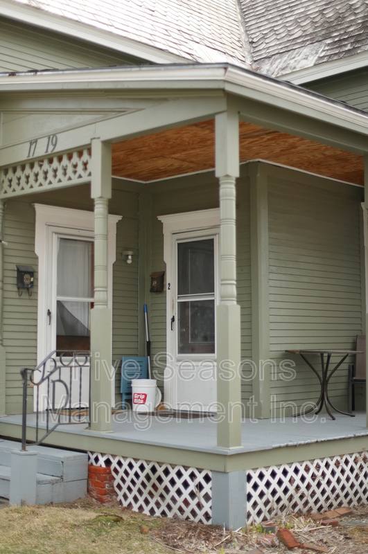 Apartment for rent at 19 Grant St #2, Burlington, VT 05401