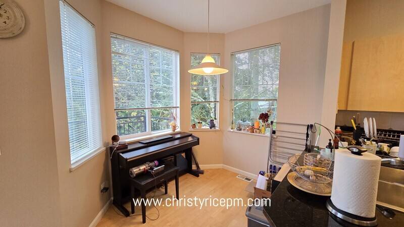 Townhouse for rent at 2628 139th Ave SE #9, Bellevue, WA 98005