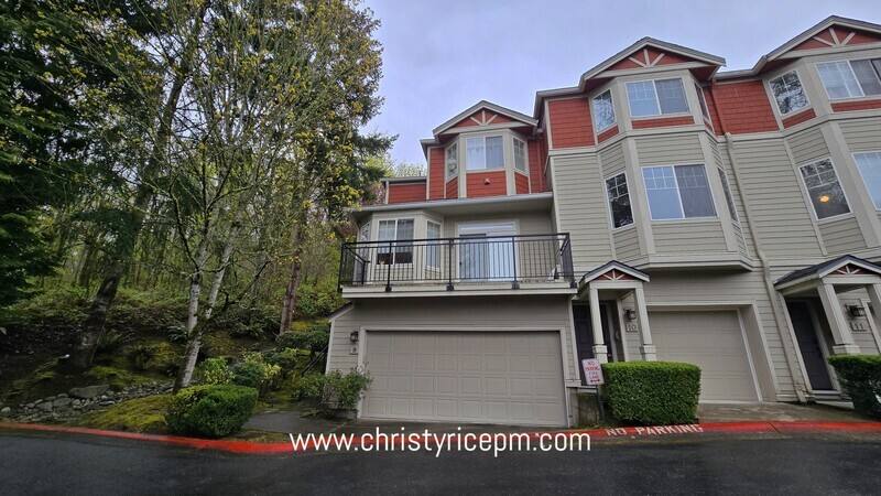 Townhouse for rent at 2628 139th Ave SE #9, Bellevue, WA 98005