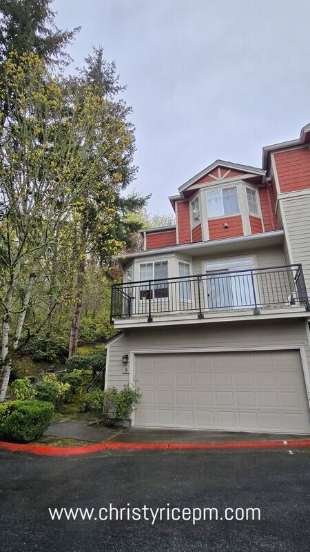 Townhouse for rent at 2628 139th Ave SE #9, Bellevue, WA 98005