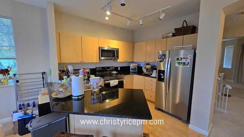 Townhouse for rent at 2628 139th Ave SE #9, Bellevue, WA 98005