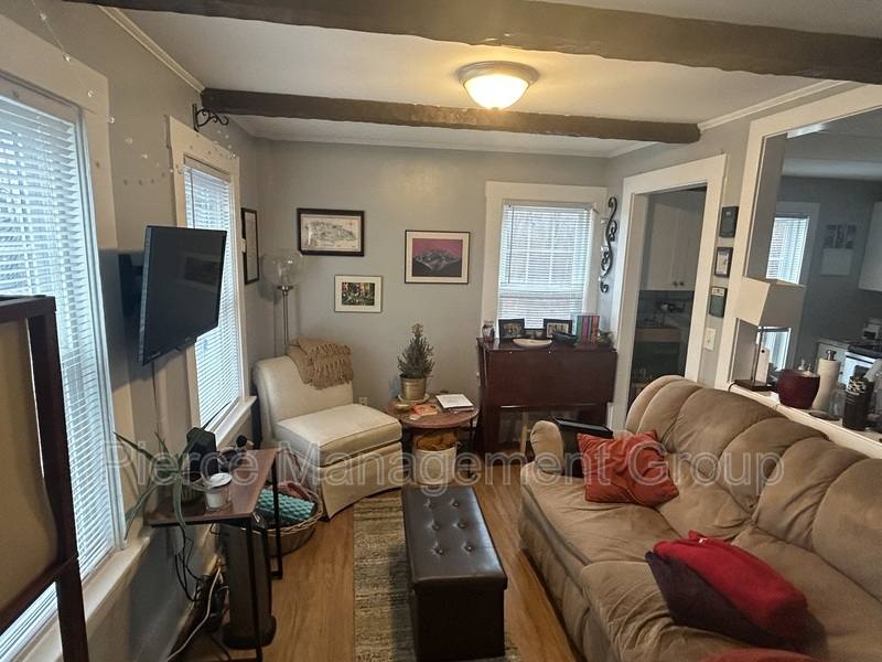 Apartment for rent at 6 Old Chester Rd #1, Derry, NH 03038