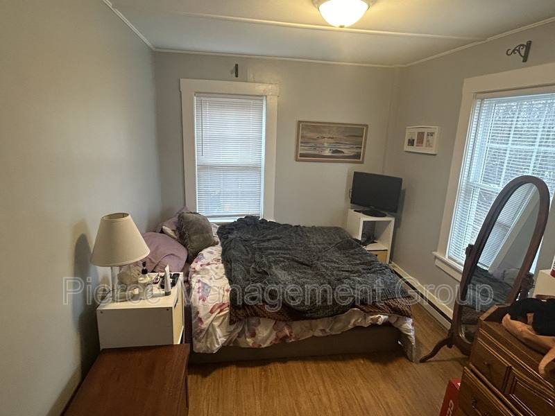 Apartment for rent at 6 Old Chester Rd #1, Derry, NH 03038