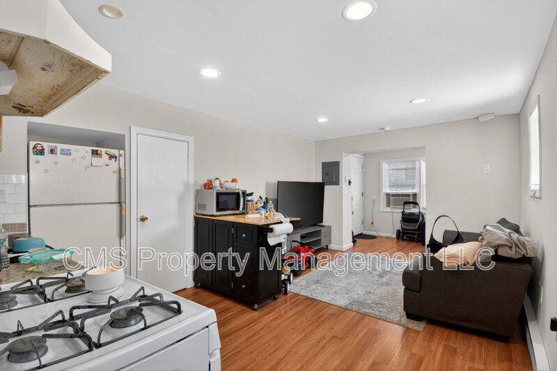 Apartment for rent at 1290 Baker St #1L, Hillside, NJ 07205