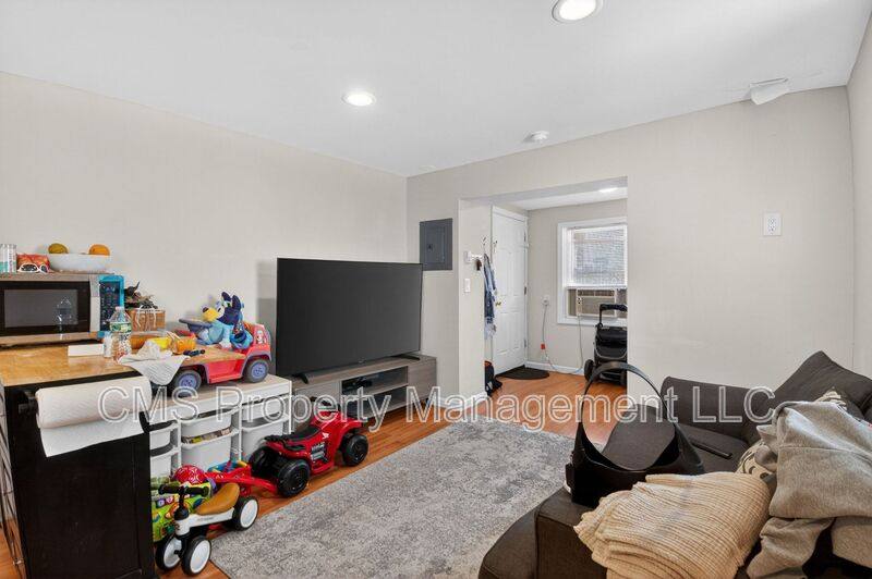 Apartment for rent at 1290 Baker St #1L, Hillside, NJ 07205