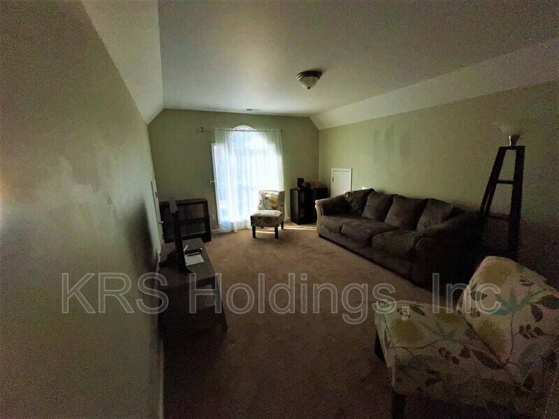 House for rent at 8164 Rolling Glenn Dr, Raleigh, NC 27616
