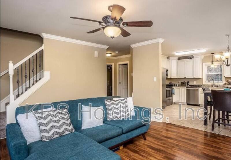 House for rent at 8164 Rolling Glenn Dr, Raleigh, NC 27616