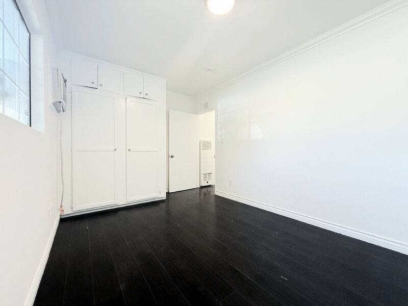 Apartment for rent at 4810 Cahuenga Blvd, North Hollywood, CA 91601