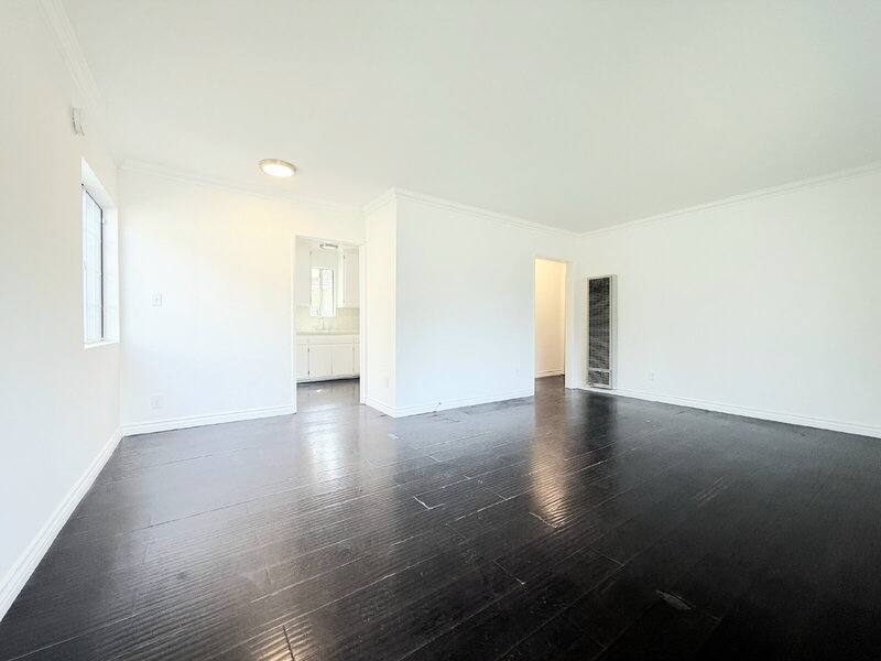 Apartment for rent at 4810 Cahuenga Blvd, North Hollywood, CA 91601