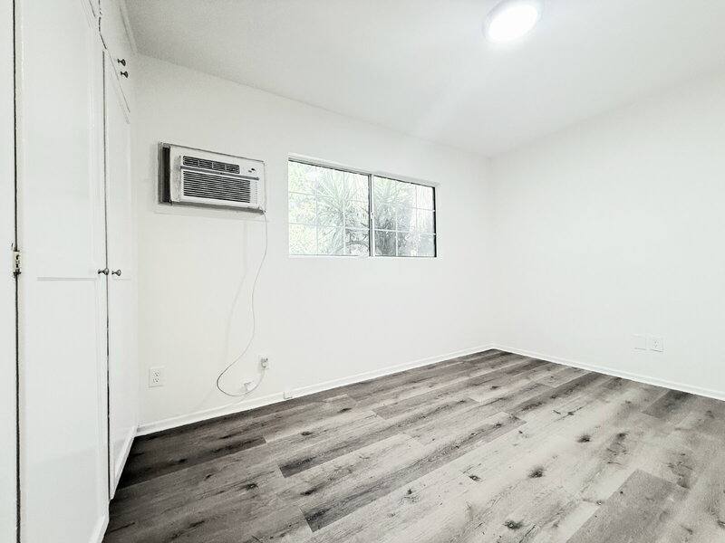 Apartment for rent at 10565 Camarillo St, North Hollywood, CA 91601