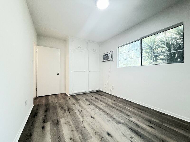 Apartment for rent at 10565 Camarillo St, North Hollywood, CA 91601