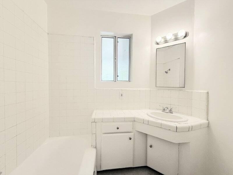 Apartment for rent at 10565 Camarillo St, North Hollywood, CA 91601