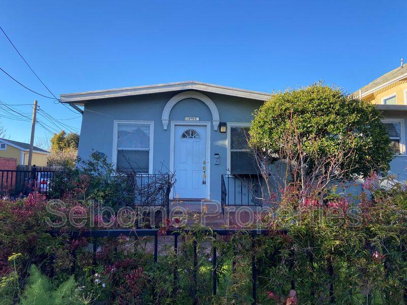 House for rent at 2054 Lincoln Ave, Alameda, CA 94501