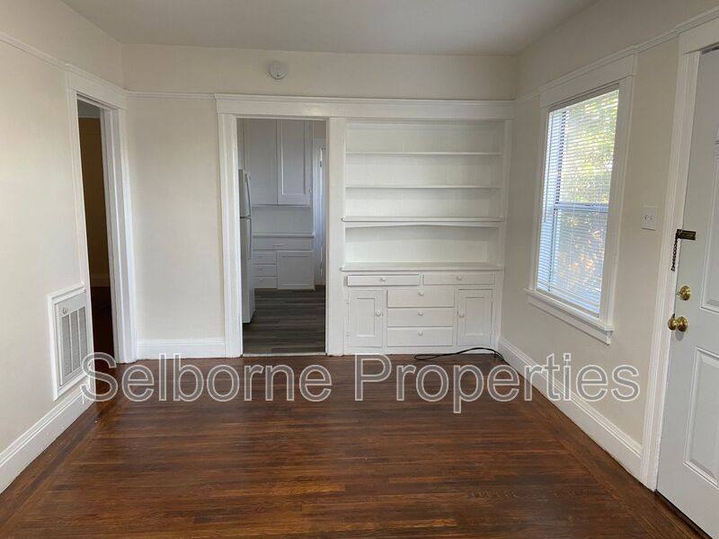 House for rent at 2054 Lincoln Ave, Alameda, CA 94501