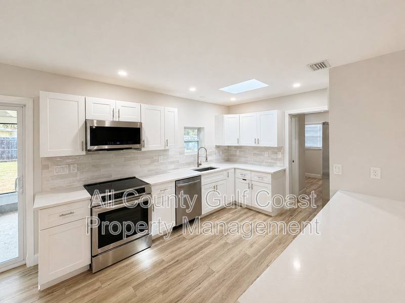 House for rent at 219 Glen Oak Rd, Venice, FL 34293