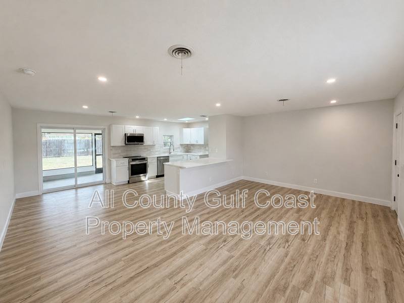 House for rent at 219 Glen Oak Rd, Venice, FL 34293