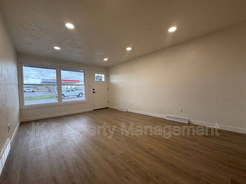 Apartment for rent at 2002 6th St NE, Great Falls, MT 59404