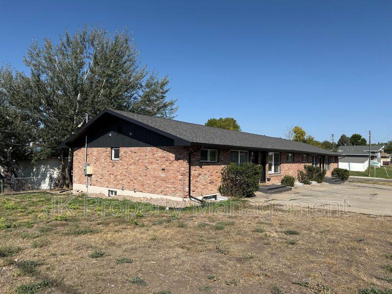 Apartment for rent at 2002 6th St NE, Great Falls, MT 59404