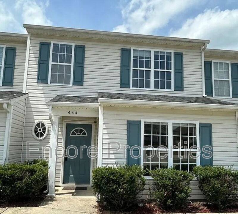 Townhouse for rent at 444 Anna St, Lillington, NC 27546