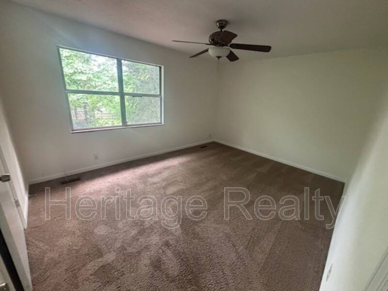 Townhouse for rent at 1207 Crest Brook Dr, Knoxville, TN 37923