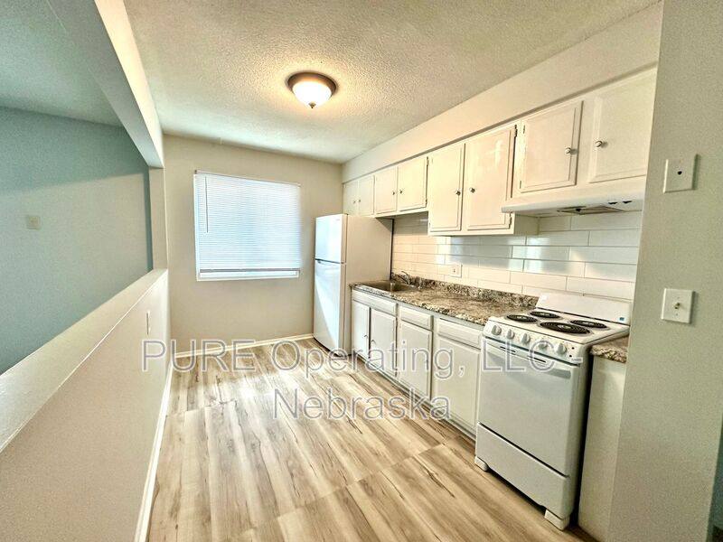 Apartment for rent at 4420 S 25th St #6, Omaha, NE 68107