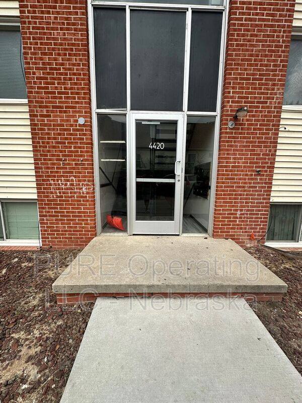 Apartment for rent at 4420 S 25th St #6, Omaha, NE 68107