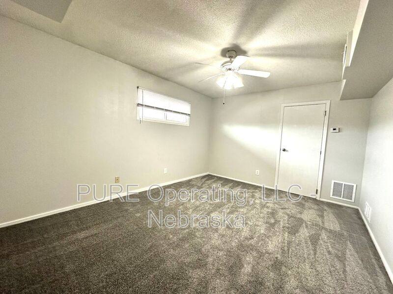Apartment for rent at 4420 S 25th St #6, Omaha, NE 68107