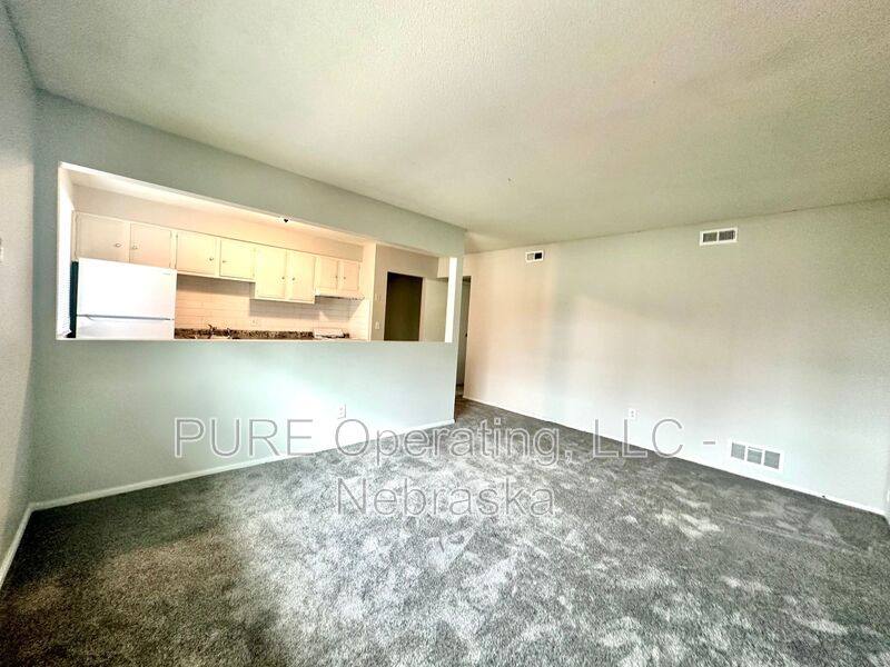 Apartment for rent at 4420 S 25th St #6, Omaha, NE 68107