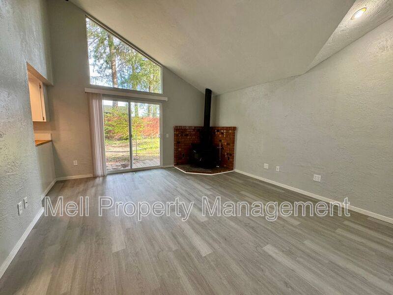 House for rent at 526 Holly Lane, Shelton, WA 98584