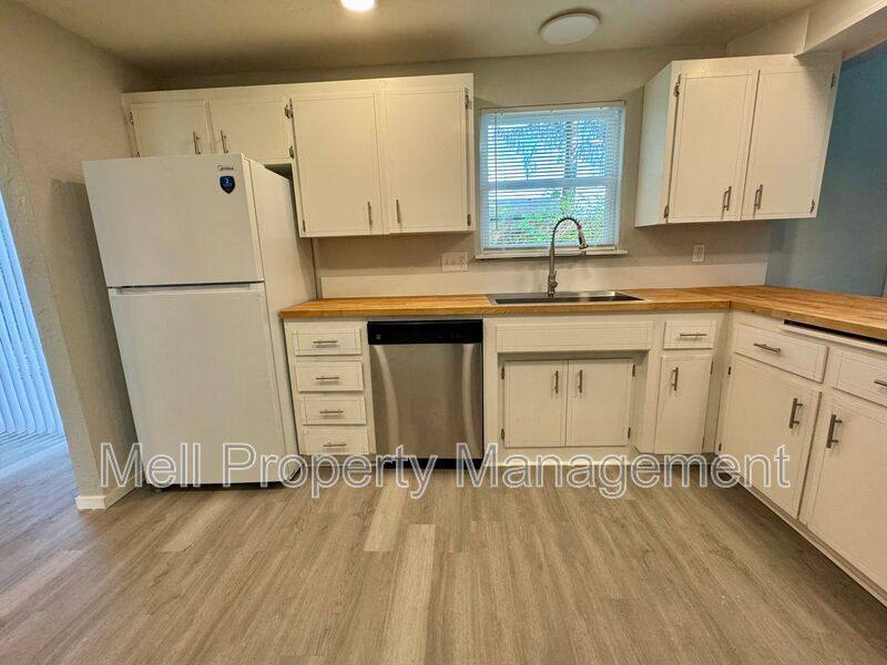 House for rent at 526 Holly Lane, Shelton, WA 98584