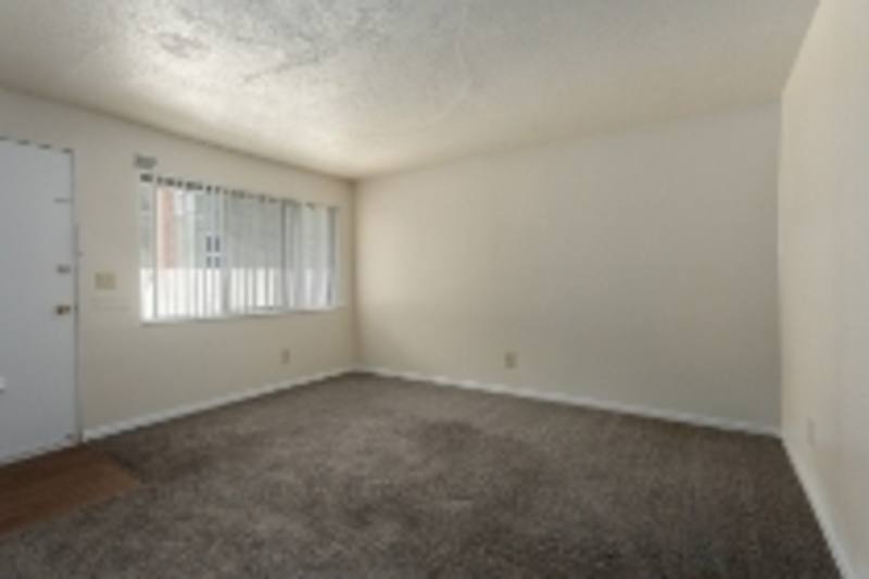 Apartment for rent at 439 W 87th Place, Kansas City, MO 64114