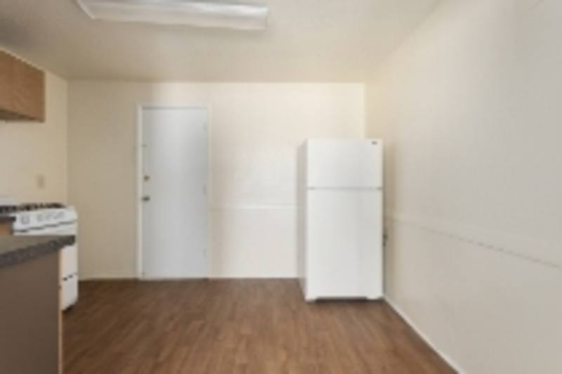 Apartment for rent at 439 W 87th Place, Kansas City, MO 64114