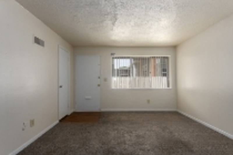 Apartment for rent at 439 W 87th Place, Kansas City, MO 64114
