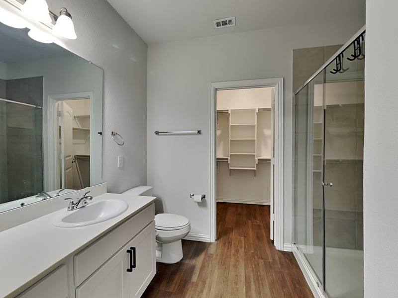 House for rent at 1548 Woodlake Dr, Waxahachie, TX 75165