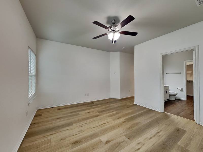House for rent at 1548 Woodlake Dr, Waxahachie, TX 75165