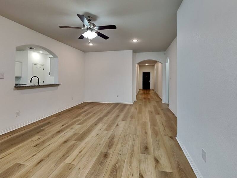 House for rent at 1548 Woodlake Dr, Waxahachie, TX 75165