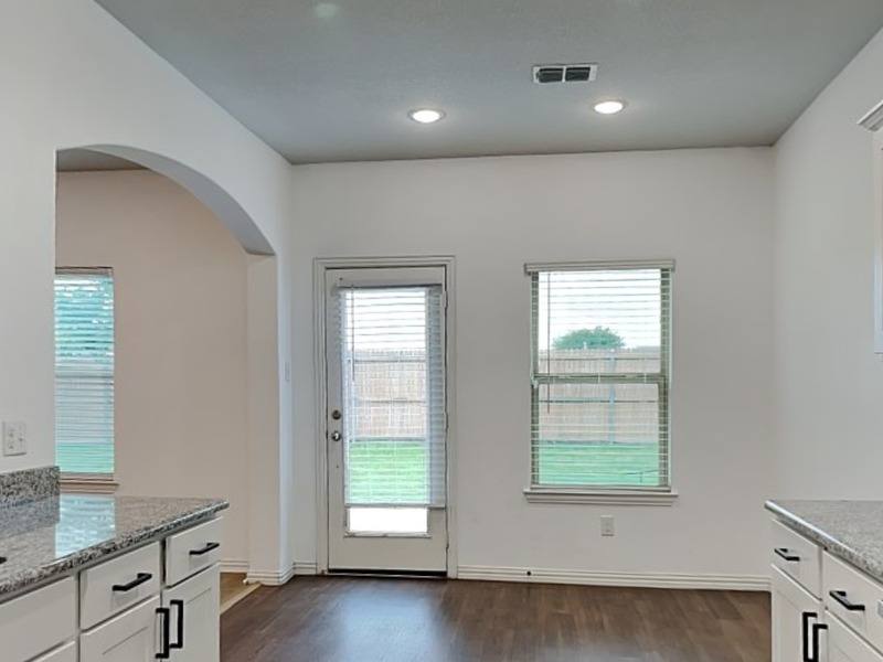 House for rent at 1548 Woodlake Dr, Waxahachie, TX 75165